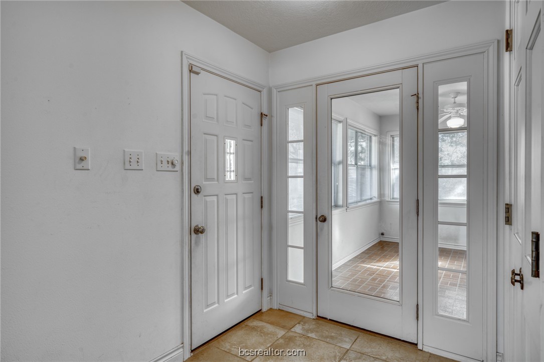 1402 Riverstone Court