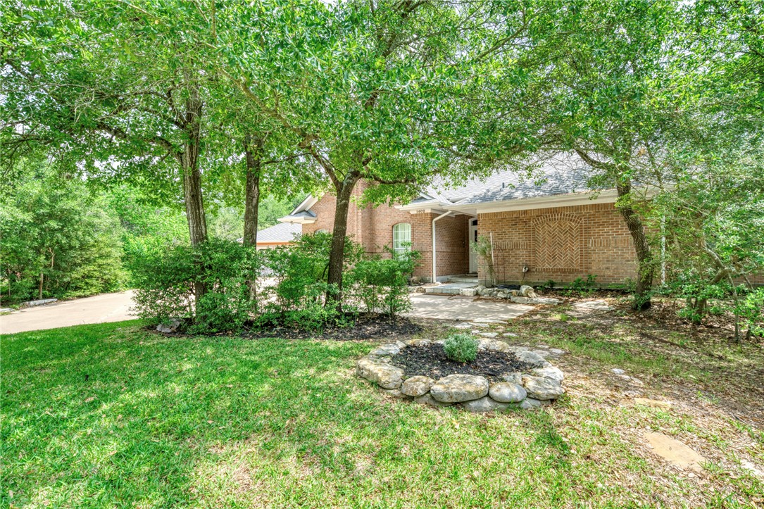 1402 Riverstone Court