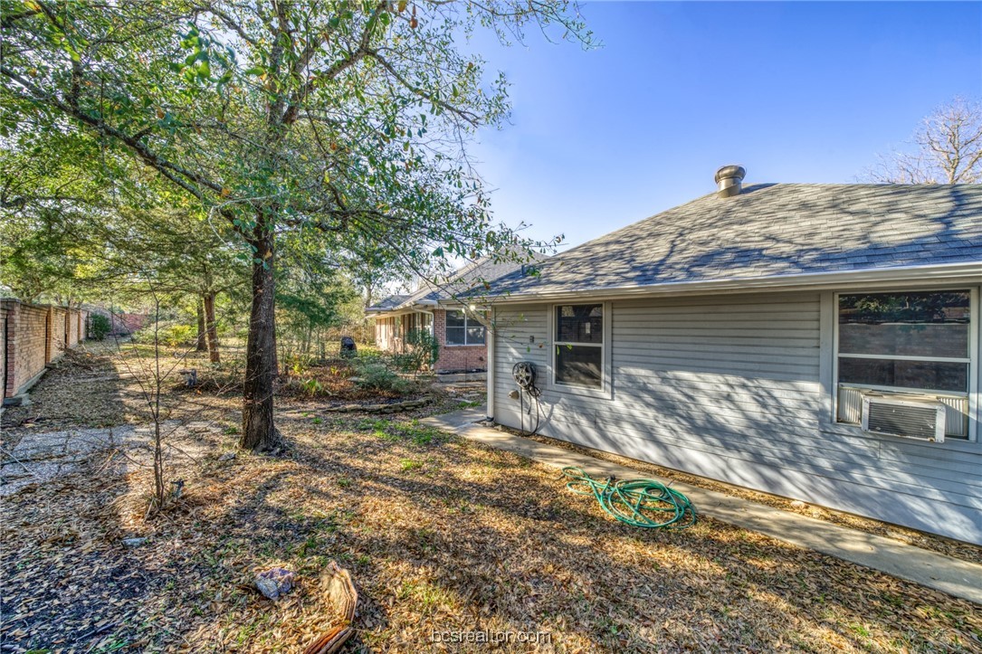 1402 Riverstone Court