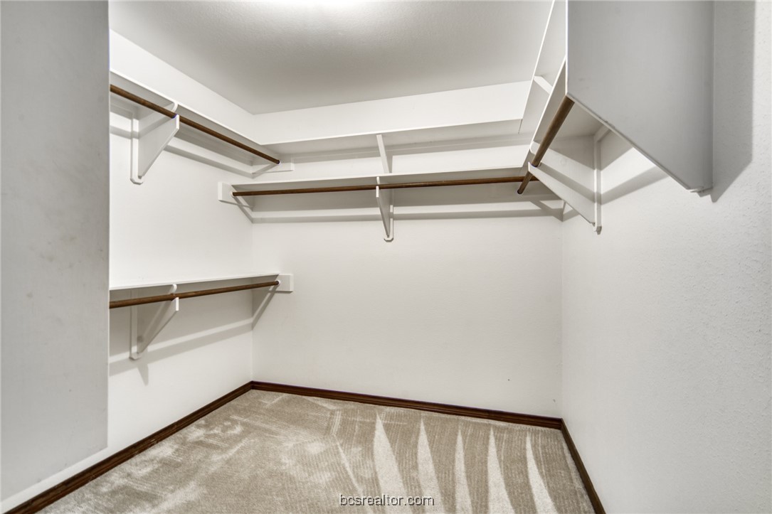 1402 Riverstone Court