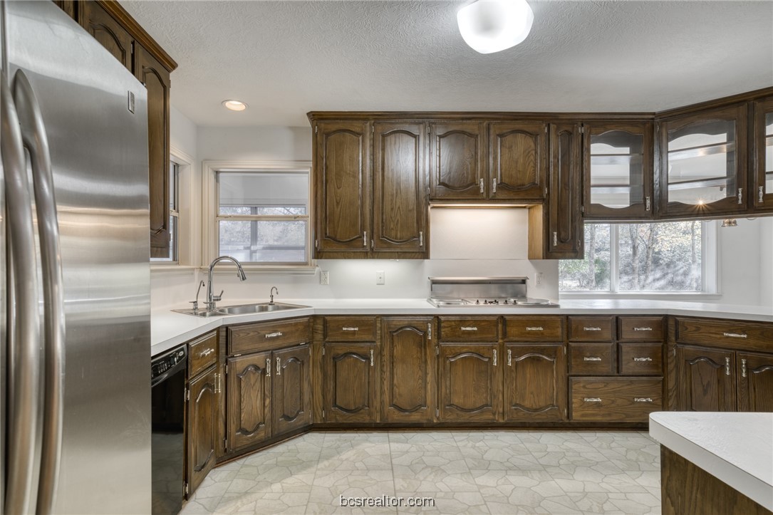 1402 Riverstone Court