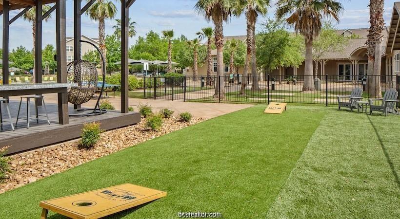 1725 Harvey Mitchell Parkway S 127