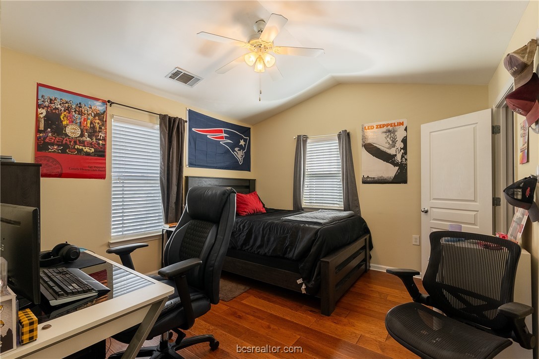 1725 South Harvey Mitchell Pkway 412