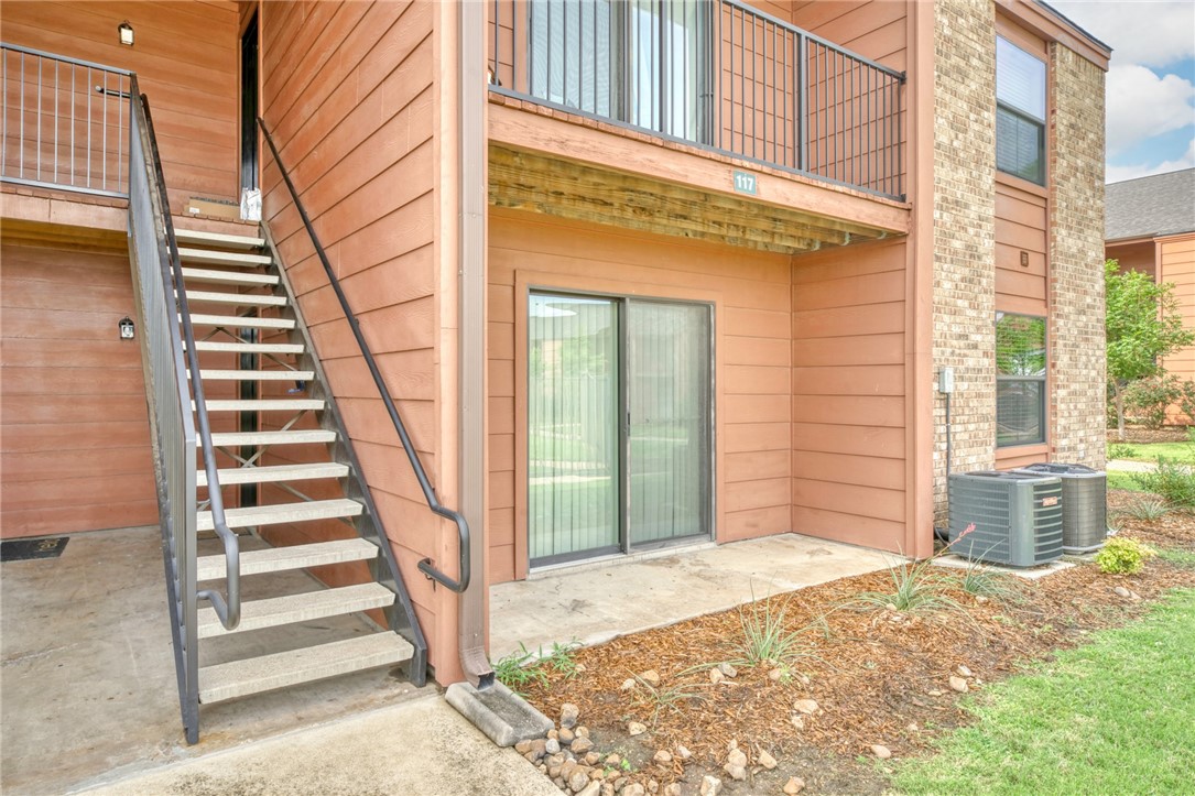 904 University Oaks Boulevard 117