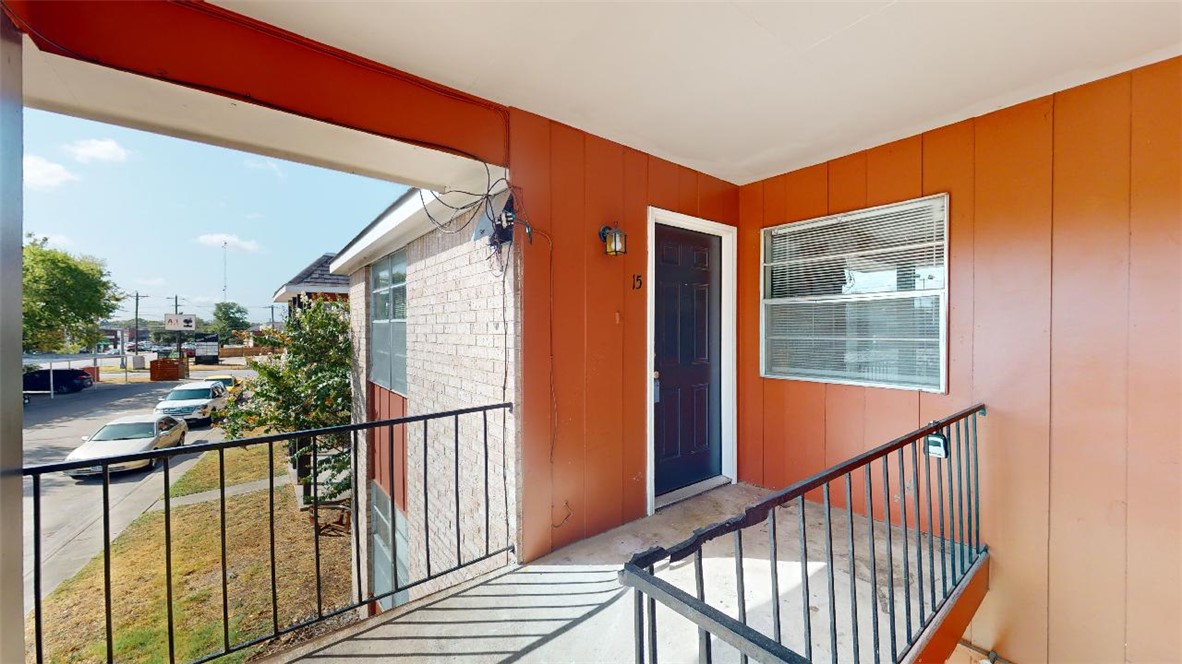 3800 East 29th Street 15