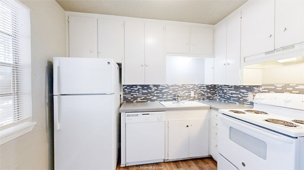 3800 East 29th Street 18