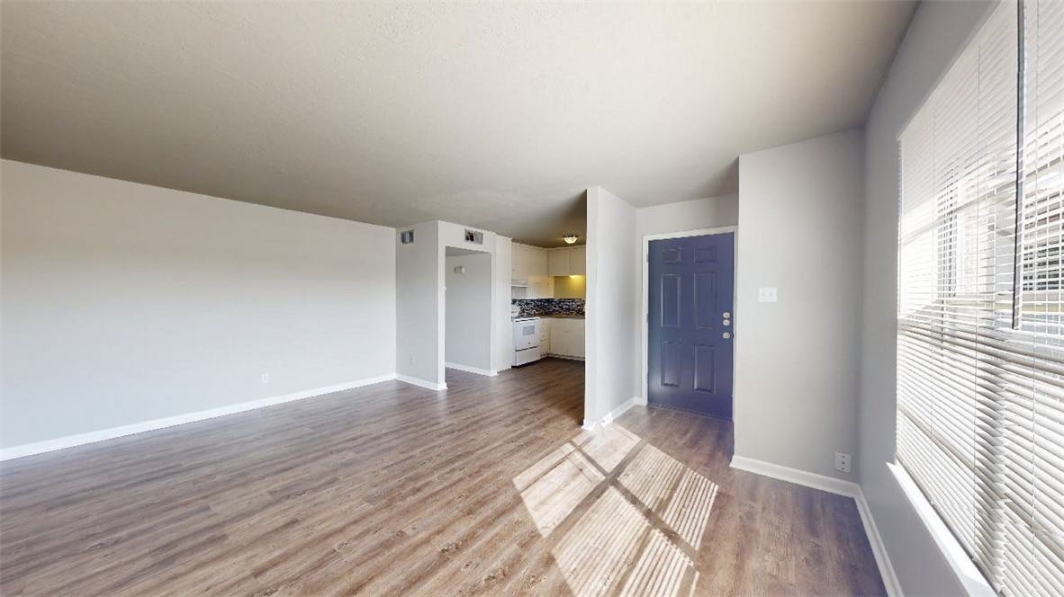 3800 East 29th Street 5