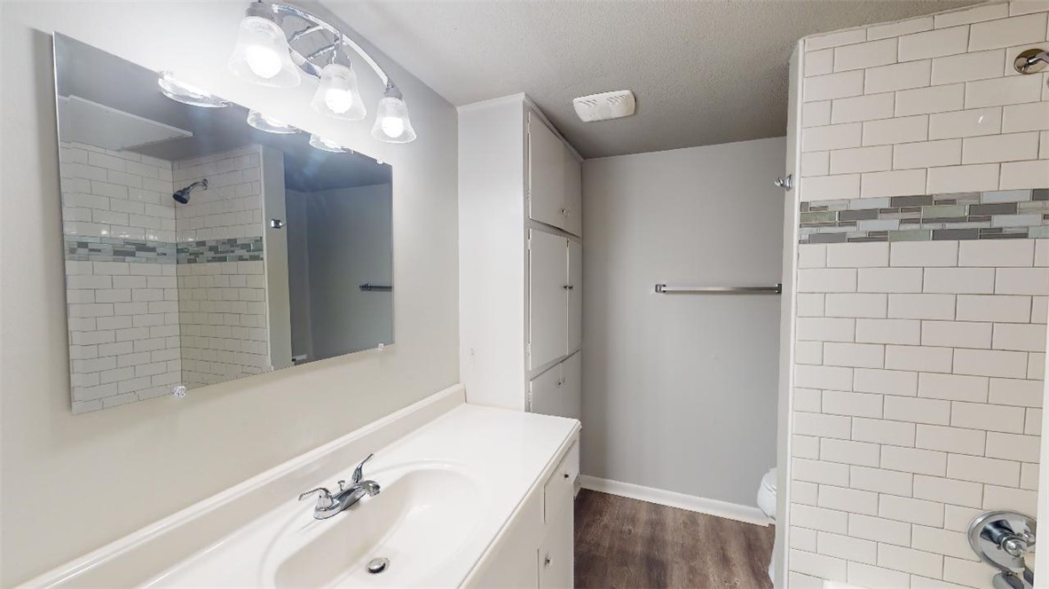 3800 East 29th Street 5