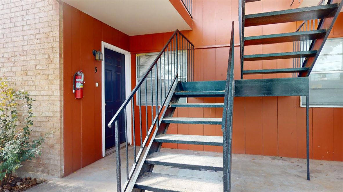 3800 East 29th Street 5