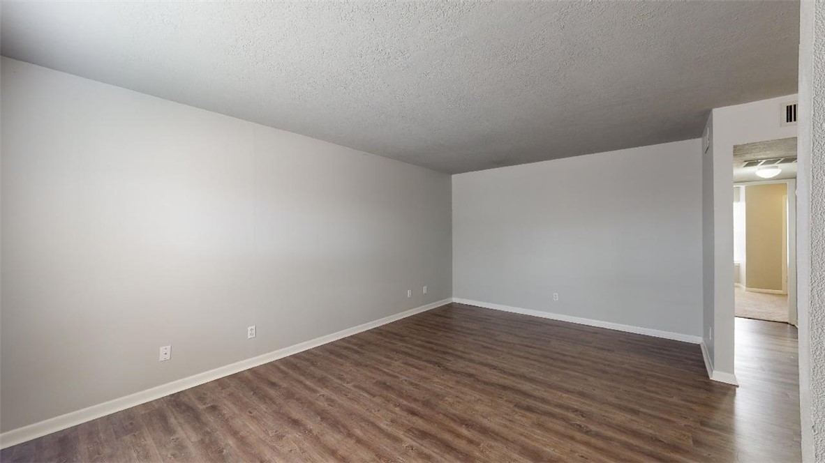 3800 East 29th Street 5