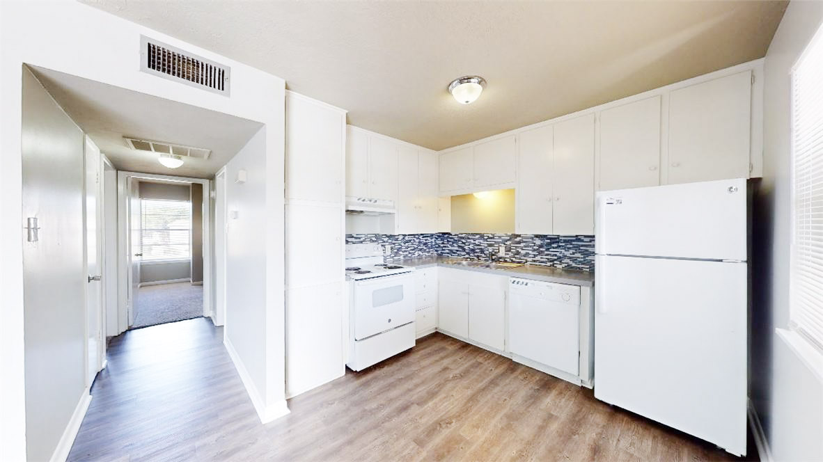 3800 East 29th Street 5