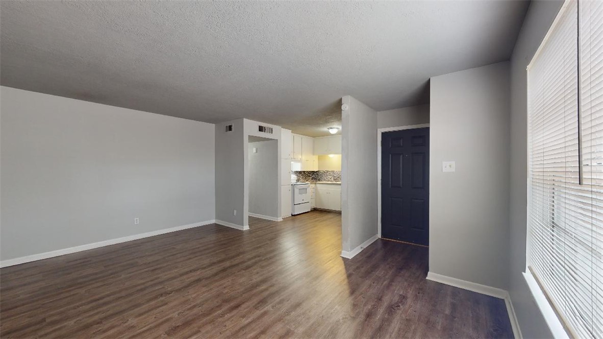 3800 East 29th Street 5