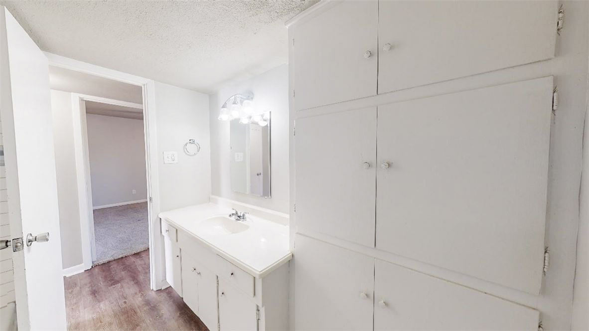 3800 East 29th Street 5