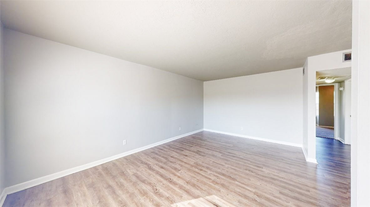 3800 East 29th Street 5