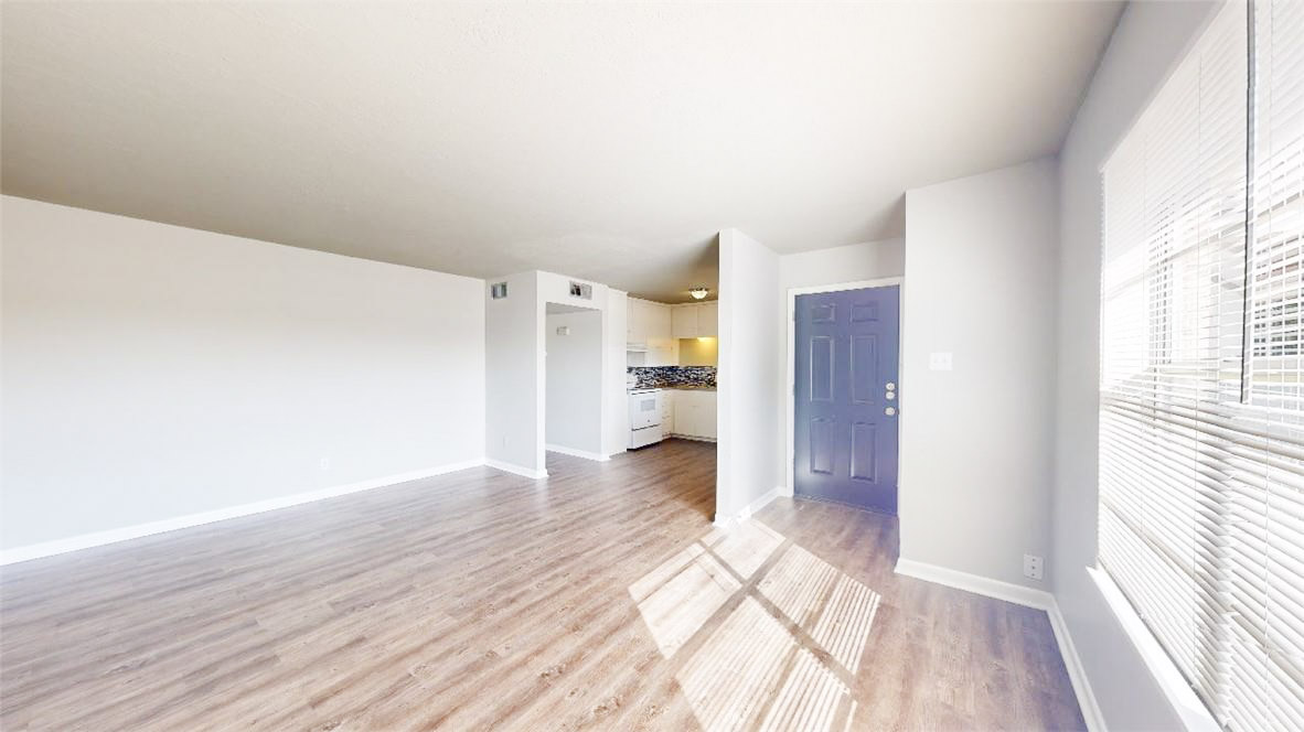 3800 East 29th Street 5
