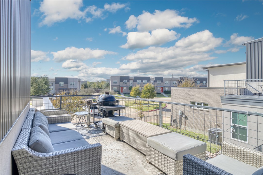 434 WILLIAM D FITCH PKWY