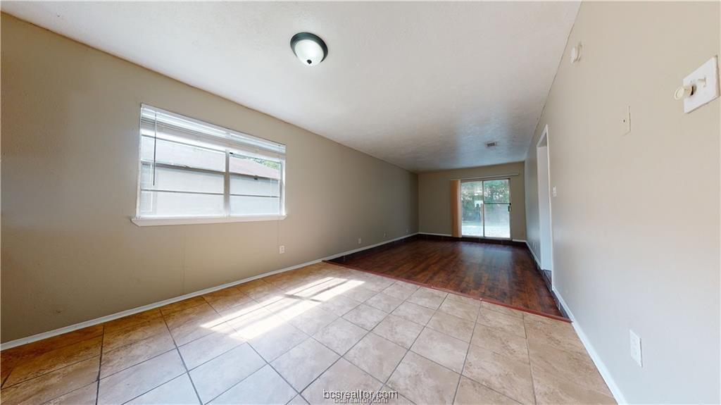 1527 Pine Ridge Drive A