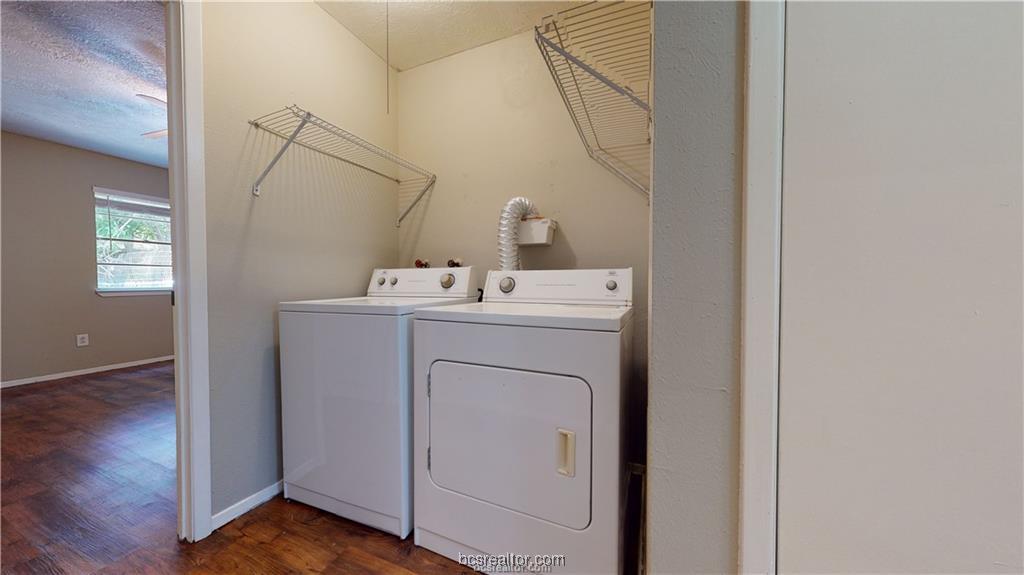 1527 Pine Ridge Drive A