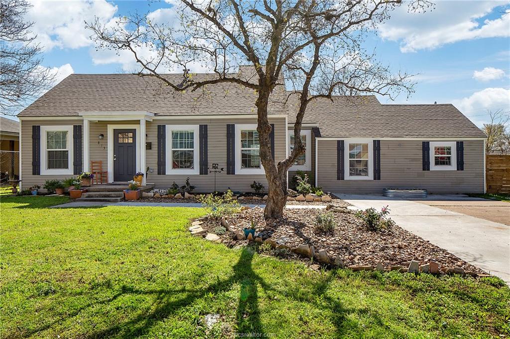 813 South Coulter Drive A