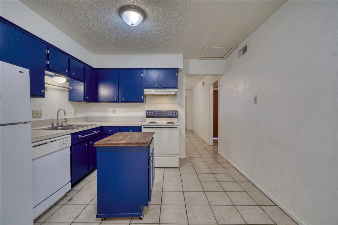 1613 Mossglenn Circle