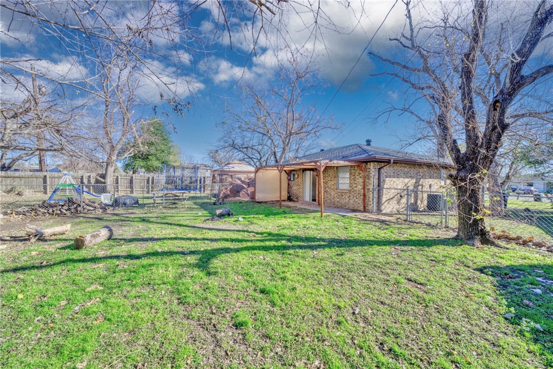 1613 Mossglenn Circle