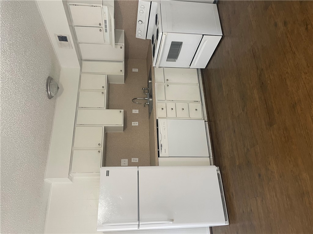 807 East 31st Street 4