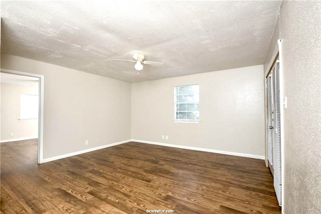 3900 Old College Road 21