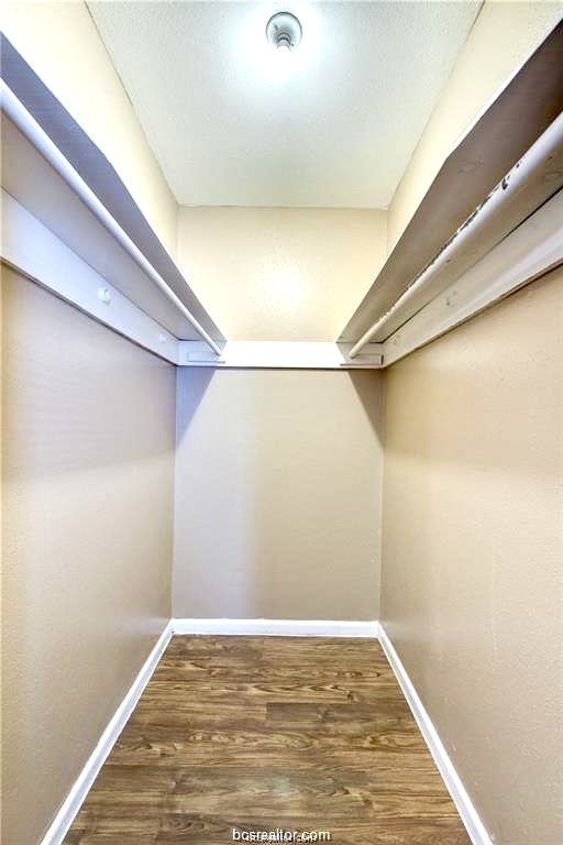 3900 Old College Road 21