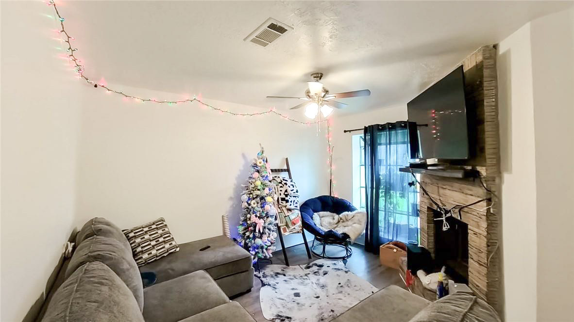 2802 Forest Bend Drive