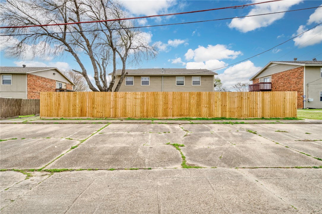 709 Wellesley Court D