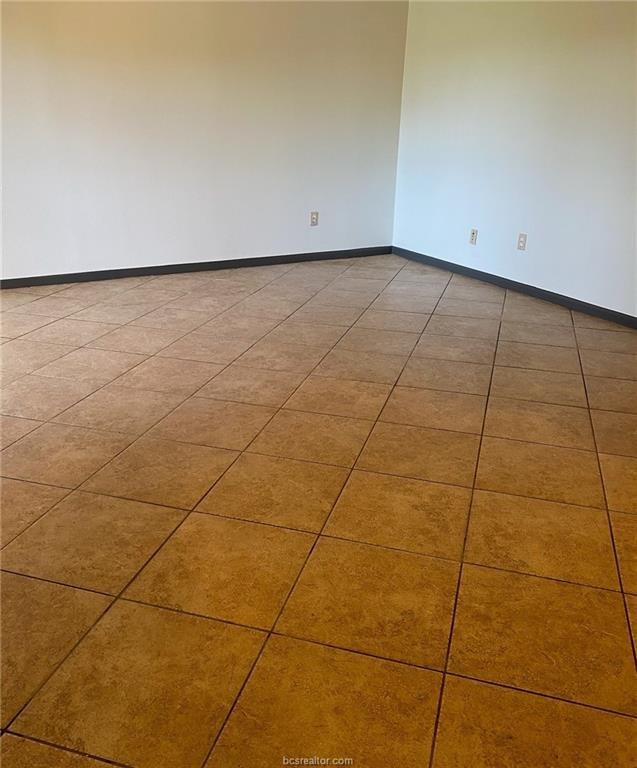 1224 South Dexter Drive