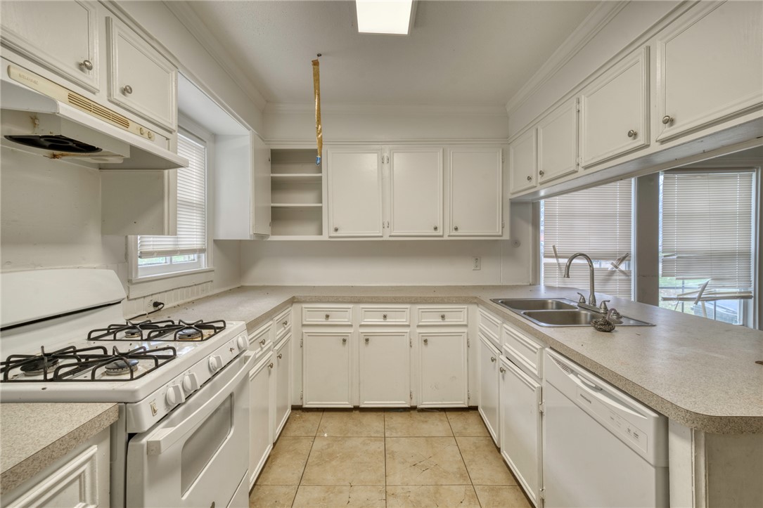 1505 Echols Street B