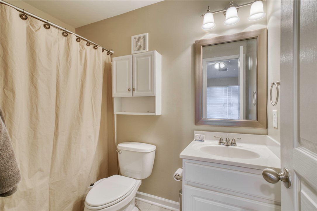 1725 Harvey Mitchell Parkway S 2124