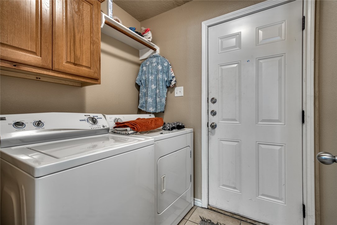 2327 Autumn Chase Loop