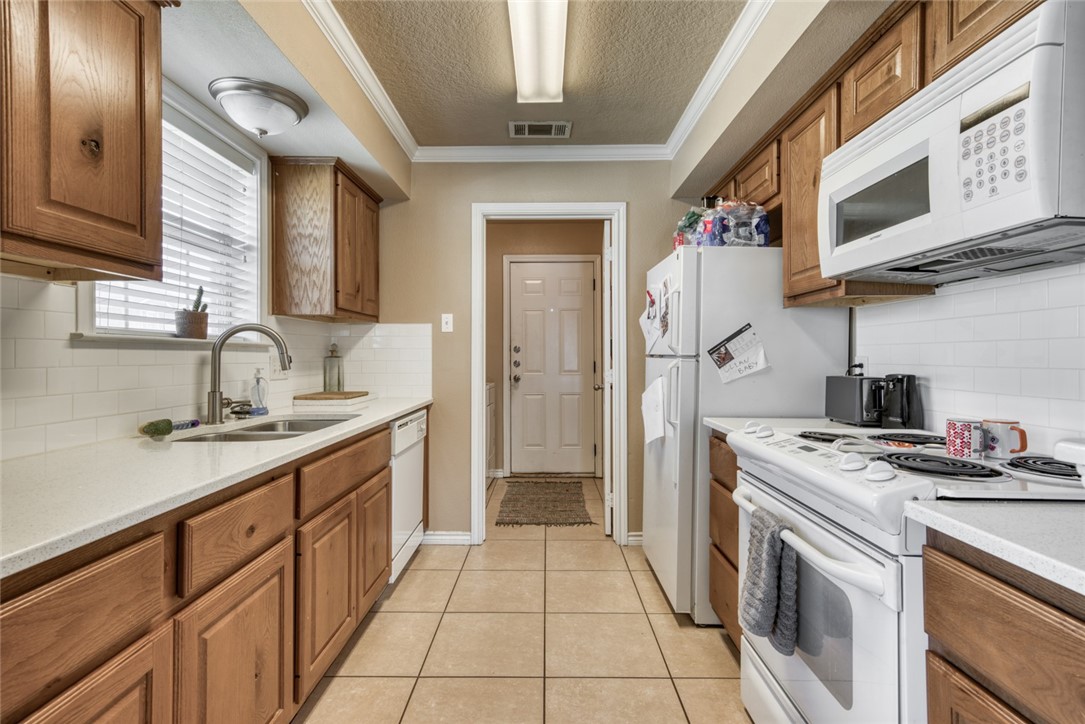 2327 Autumn Chase Loop