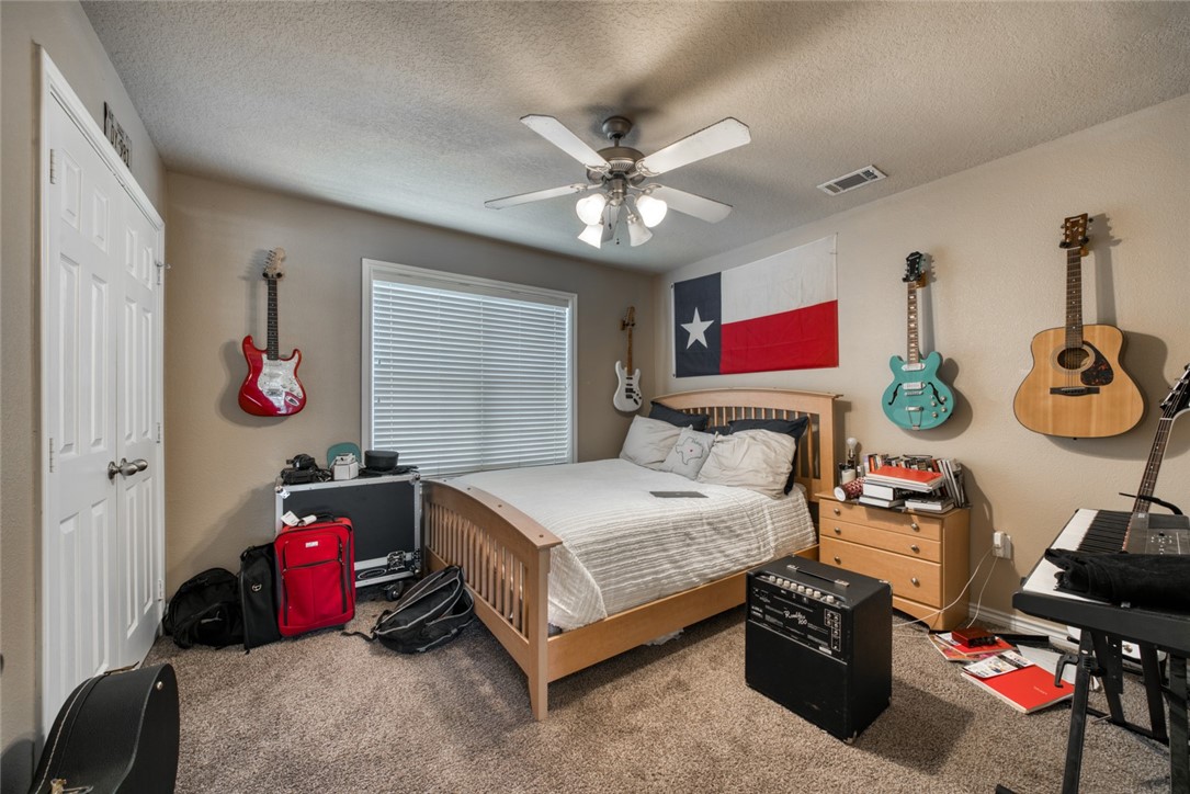 2327 Autumn Chase Loop