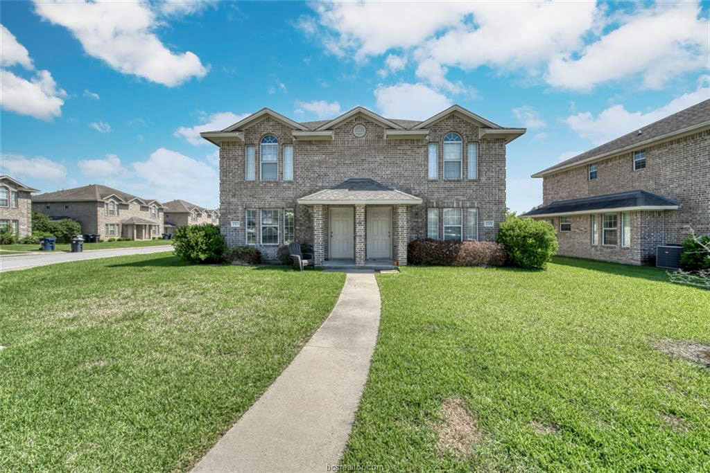 2325 Autumn Chase Loop