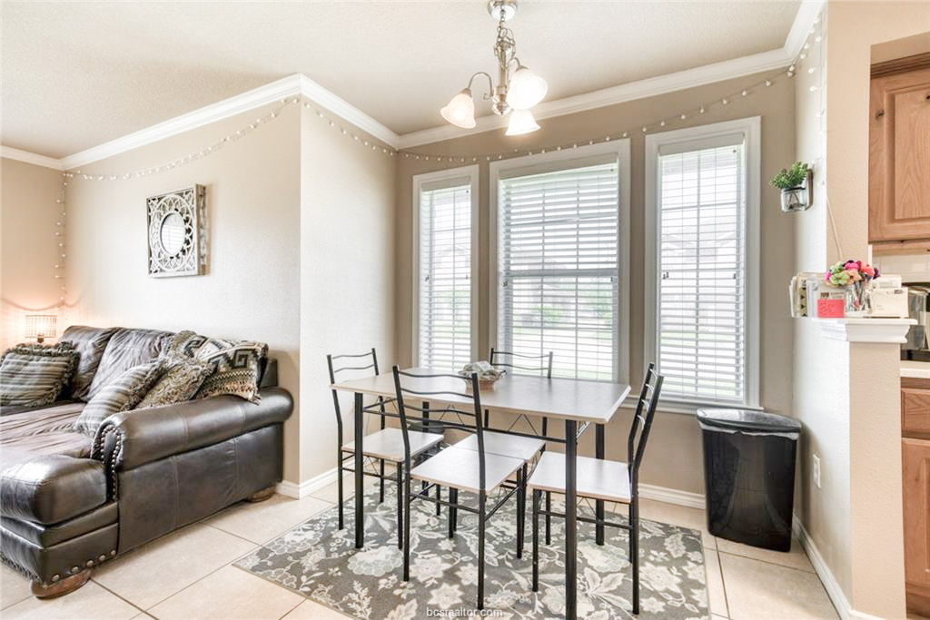 2325 Autumn Chase Loop