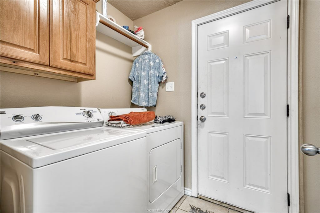 2325 Autumn Chase Loop