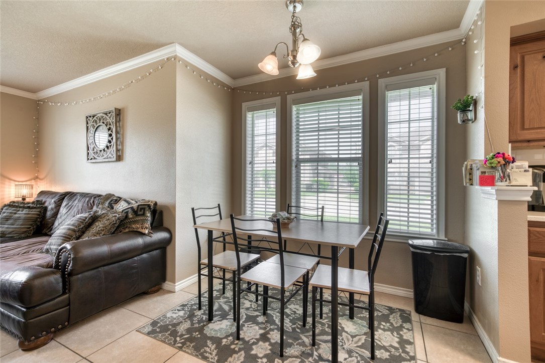 2325 Autumn Chase Loop