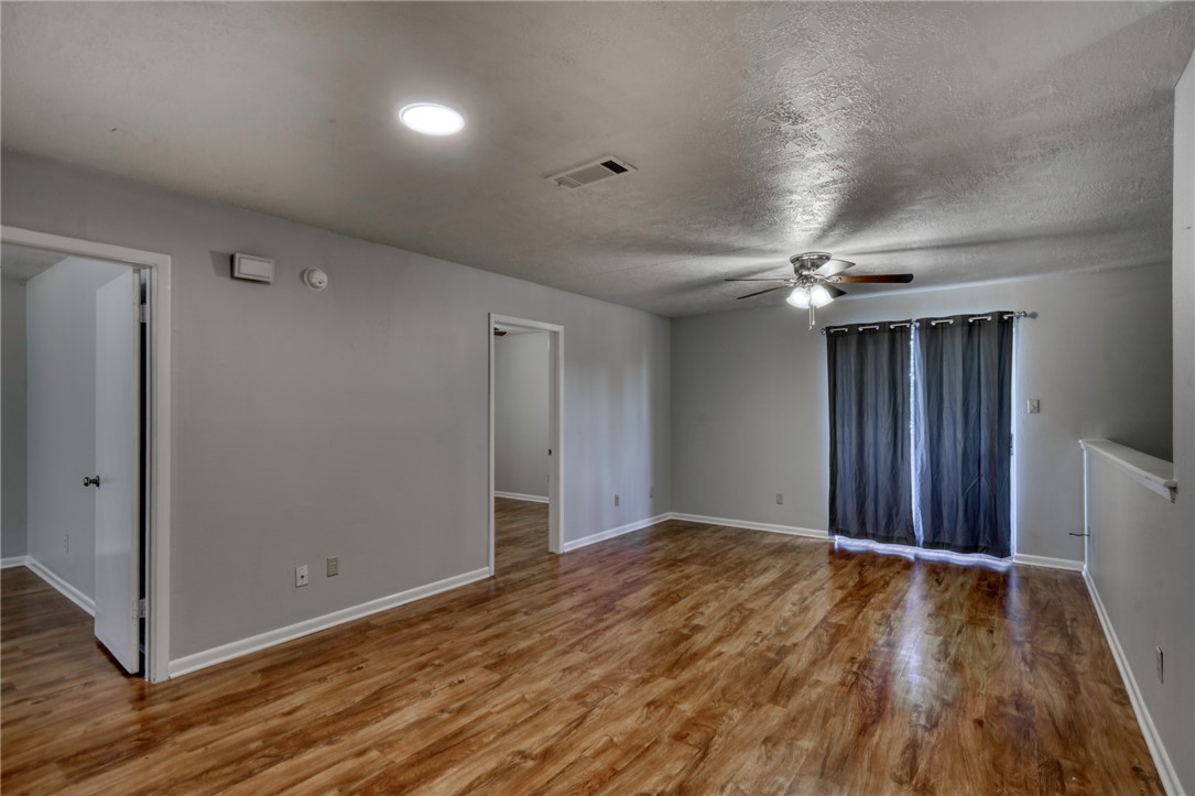 910 Spring Loop B