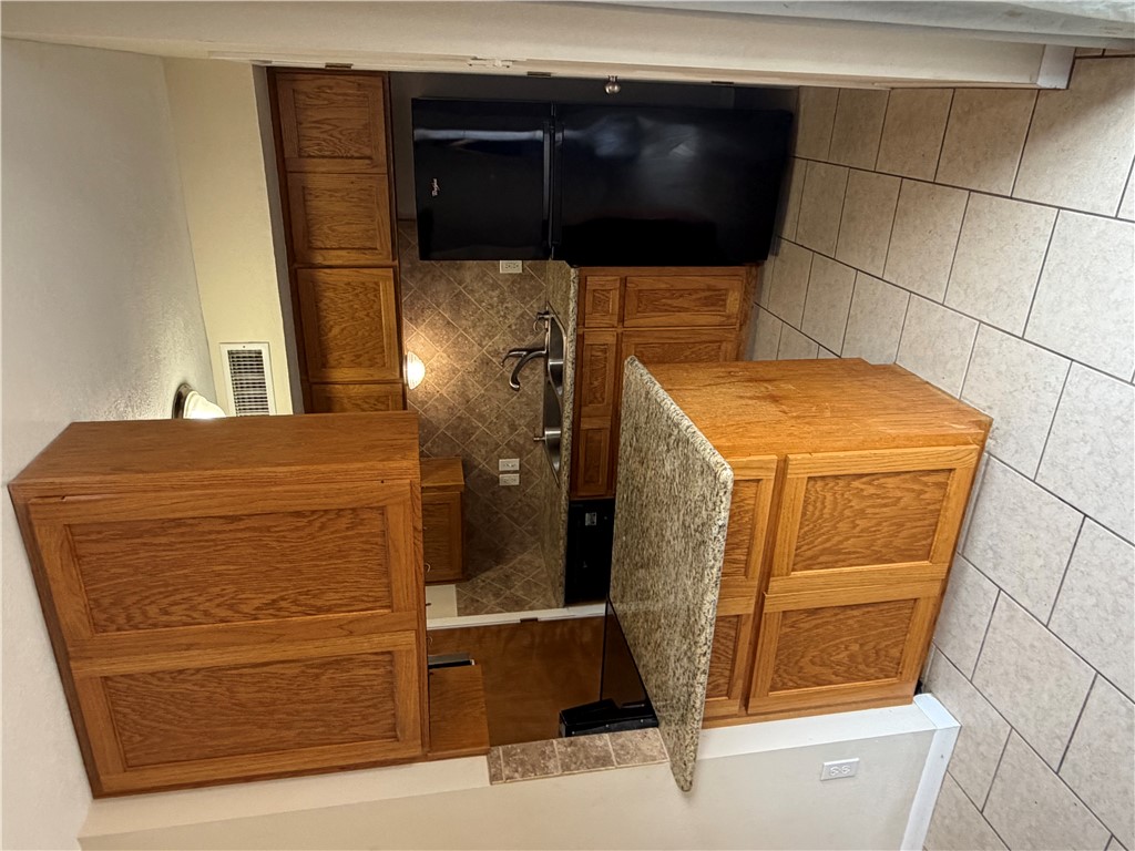 4513 Carter Creek Parkway 4