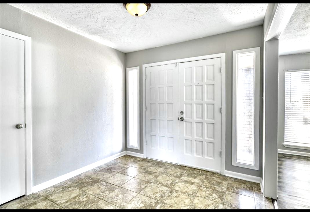 1115 Merry Oaks Drive