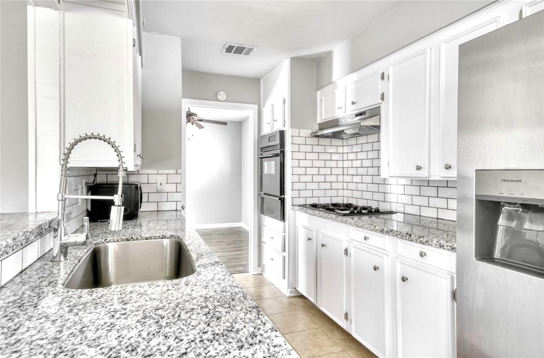 1115 Merry Oaks Drive