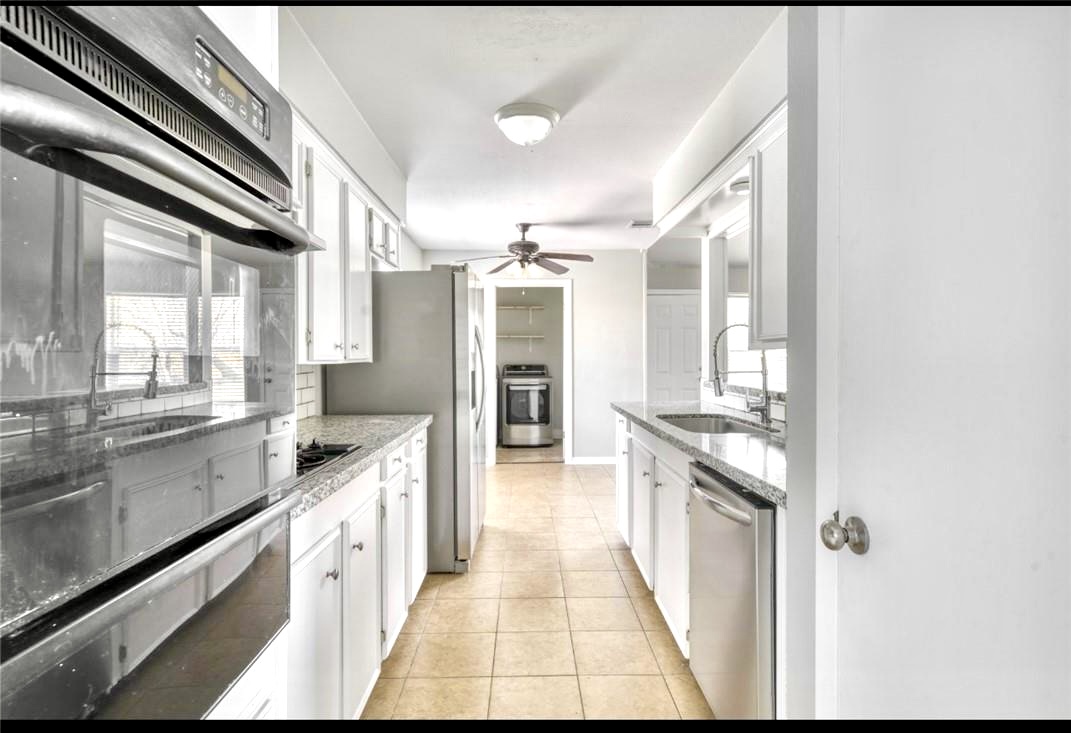 1115 Merry Oaks Drive