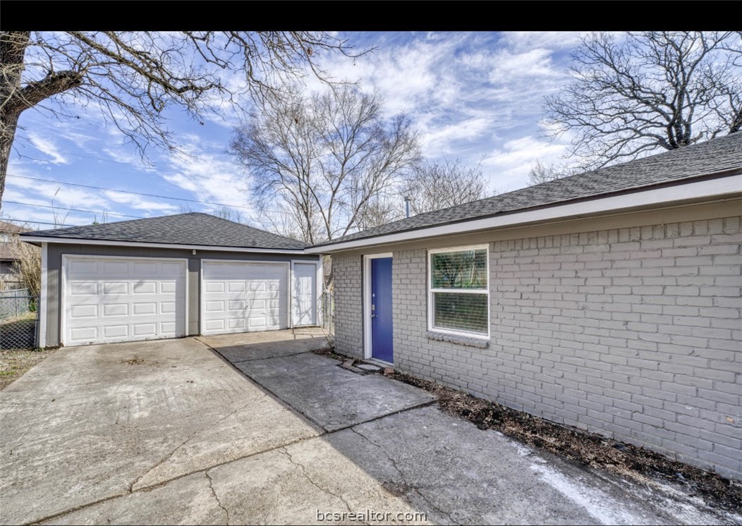 1115 Merry Oaks Drive