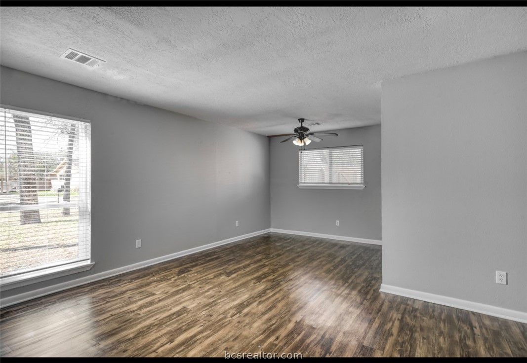 1115 Merry Oaks Drive