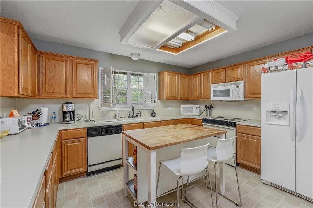 2308 Carnation Court