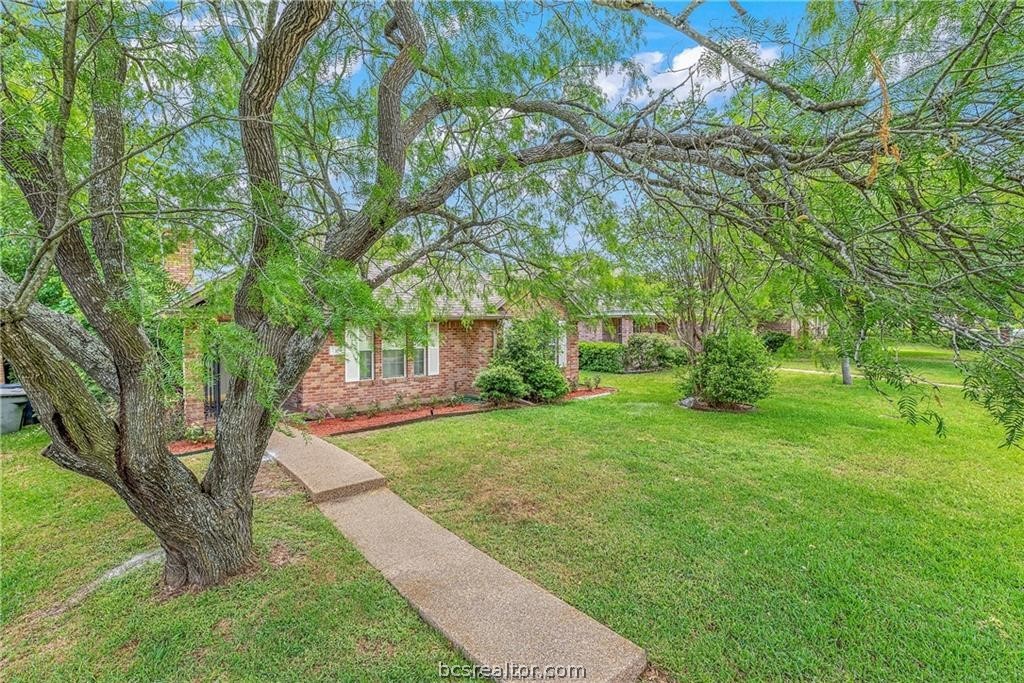 2308 Carnation Court