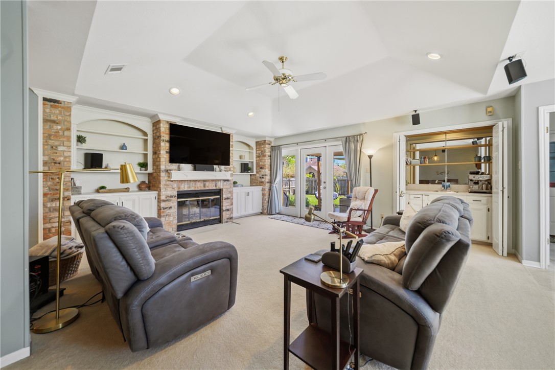 9217 Timber Knoll Drive